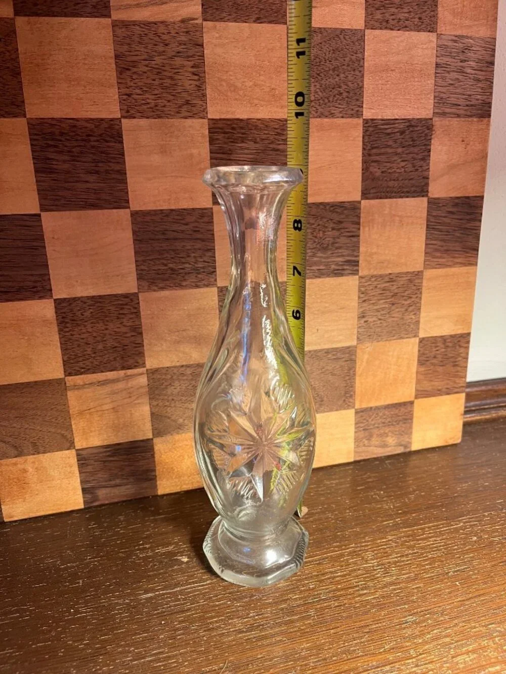 Heavy Vintage Clear Glass Starburst Bud Vase A945